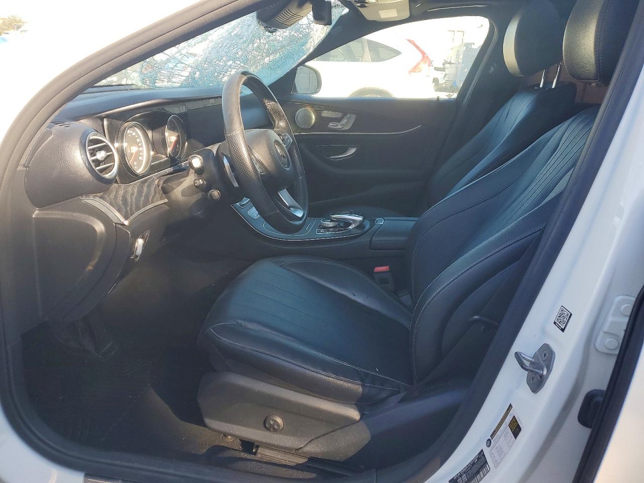 2018 MERCEDES-BENZ E 300 4MATIC photo 13