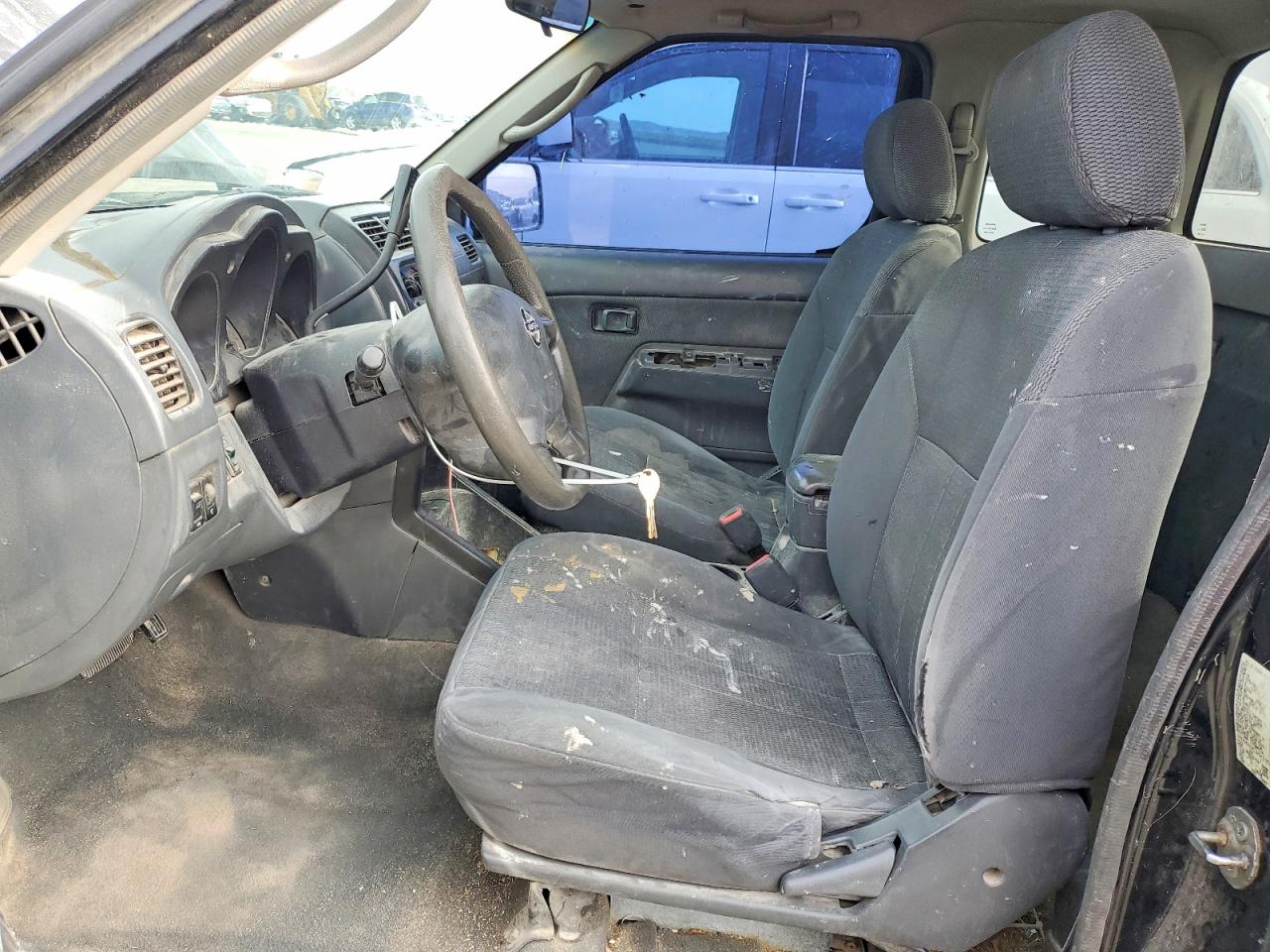 2002 NISSAN FRONTIER KING CAB XE photo 7