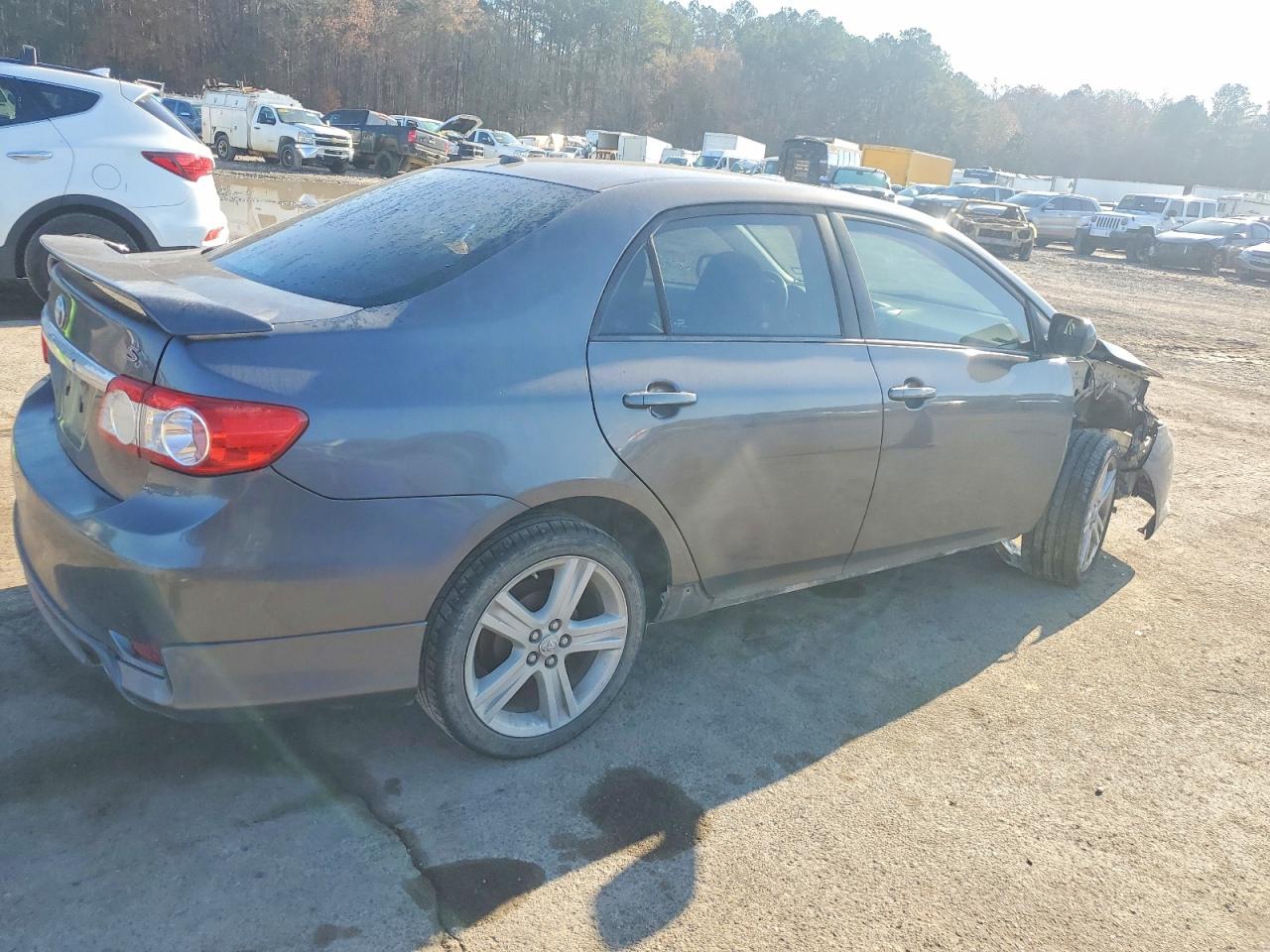 2013 TOYOTA COROLLA BASE photo 3