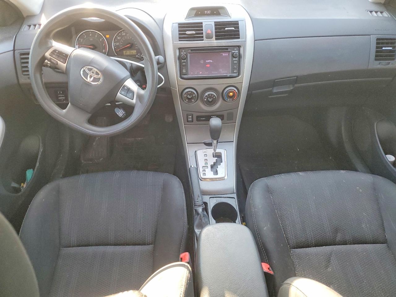 2013 TOYOTA COROLLA BASE photo 8