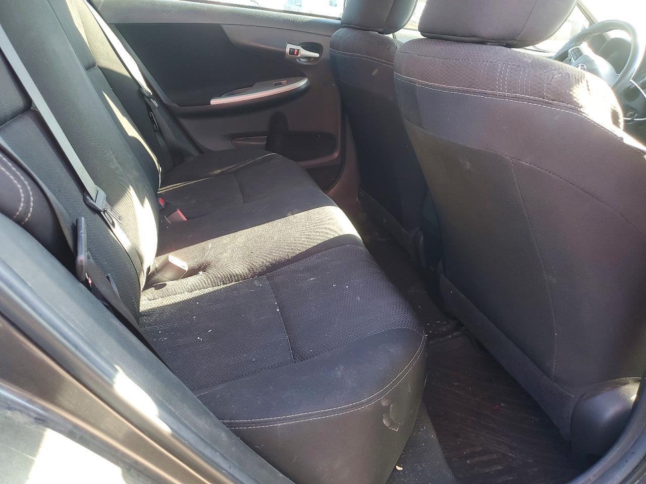 2013 TOYOTA COROLLA BASE photo 10