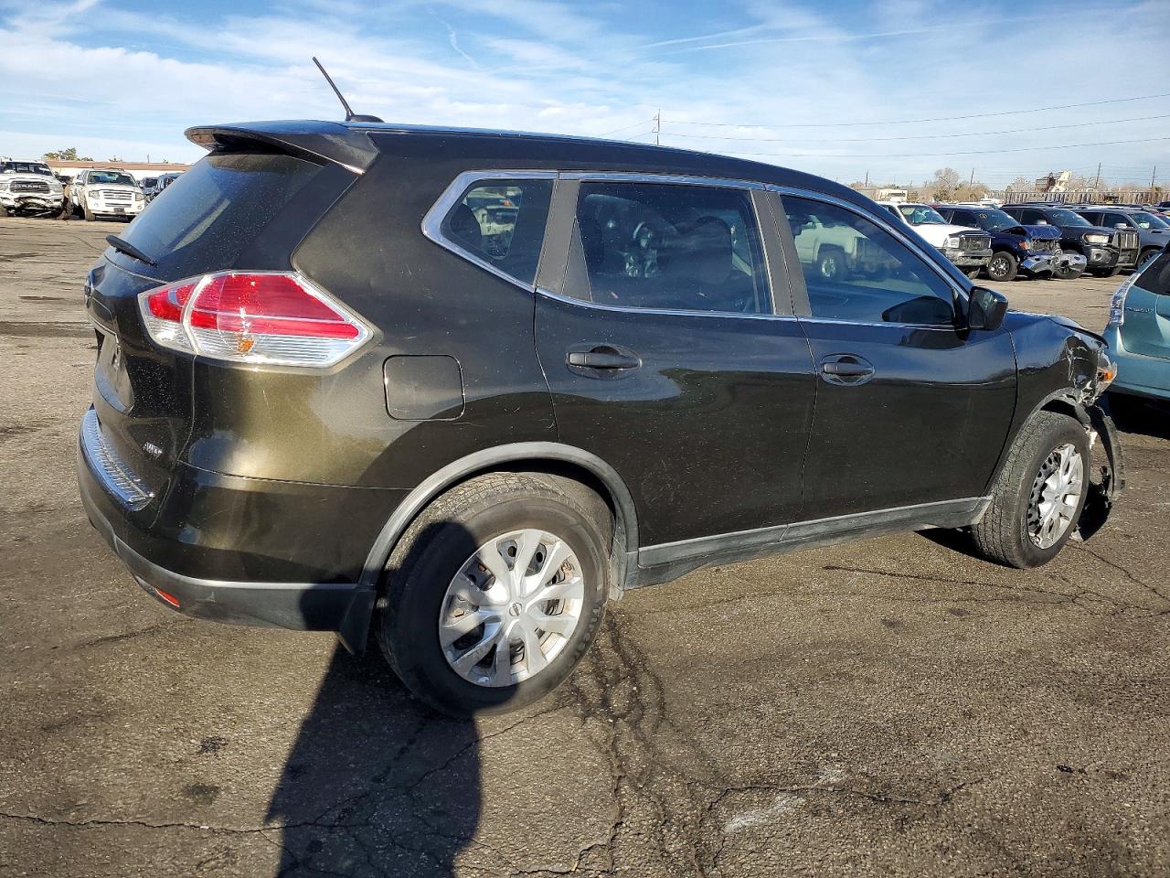 2016 NISSAN ROGUE S photo 5