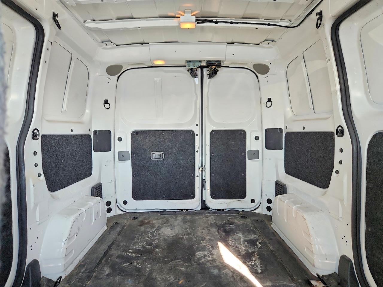 2020 NISSAN NV200 photo 10