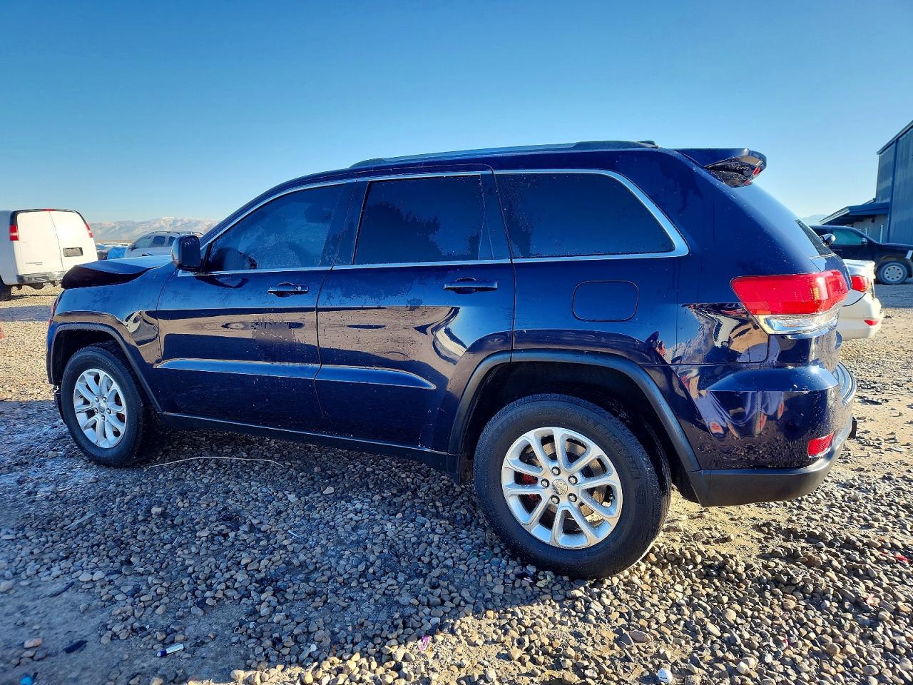 2015 JEEP GRAND CHEROKEE LAREDO photo 2