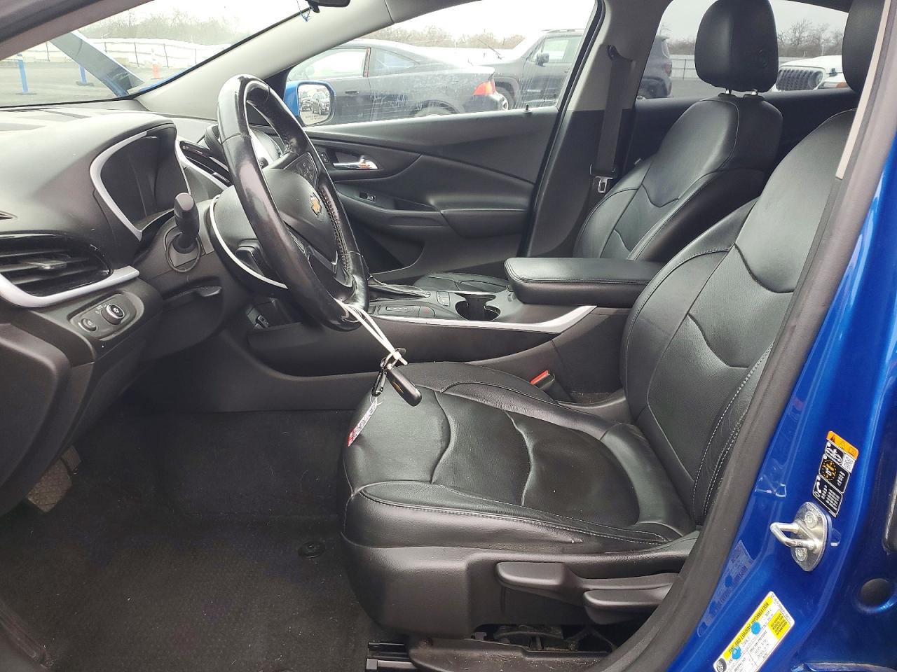 2016 CHEVROLET VOLT LT photo 7