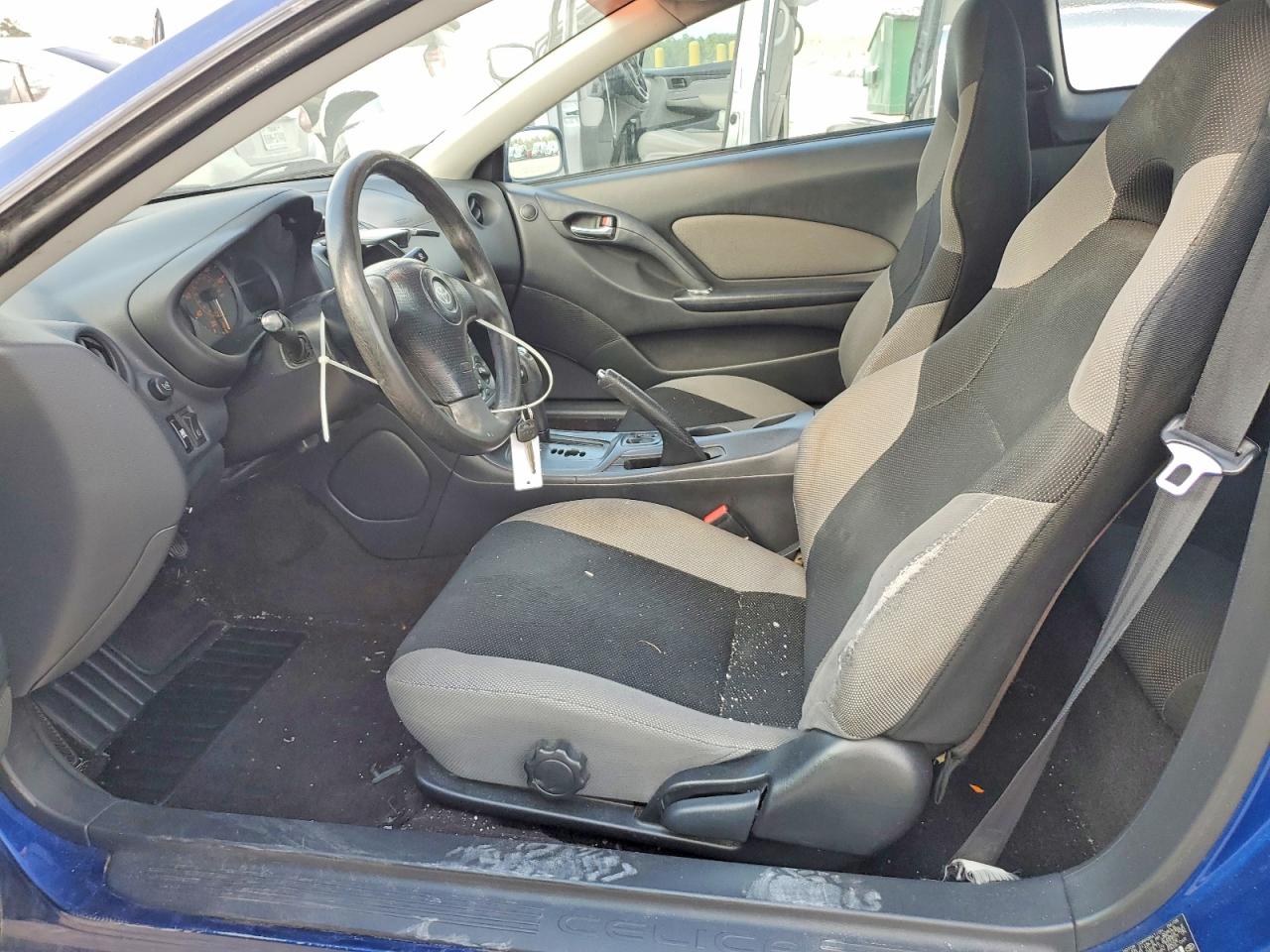 2005 TOYOTA CELICA GT photo 7