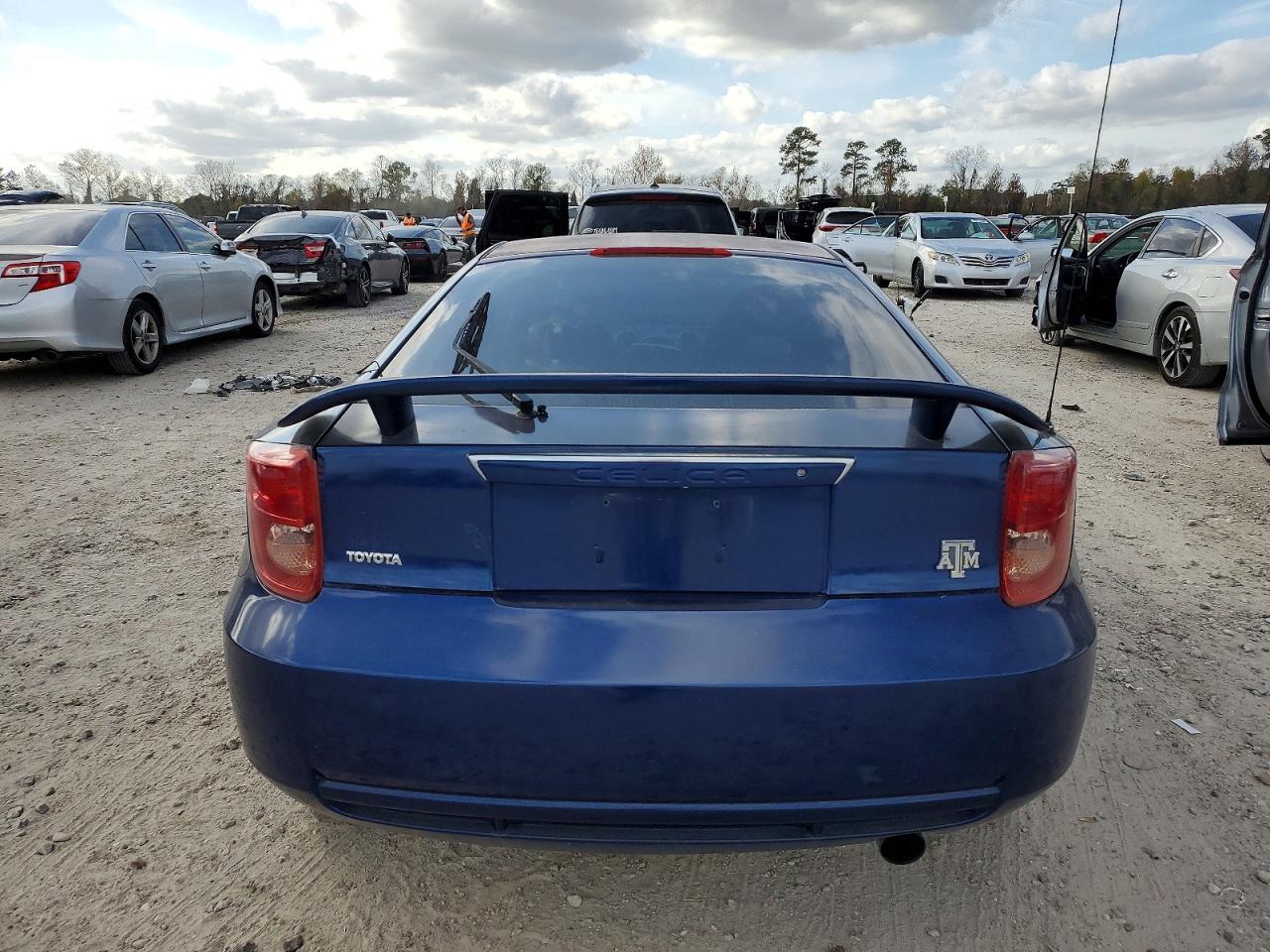 2005 TOYOTA CELICA GT photo 6