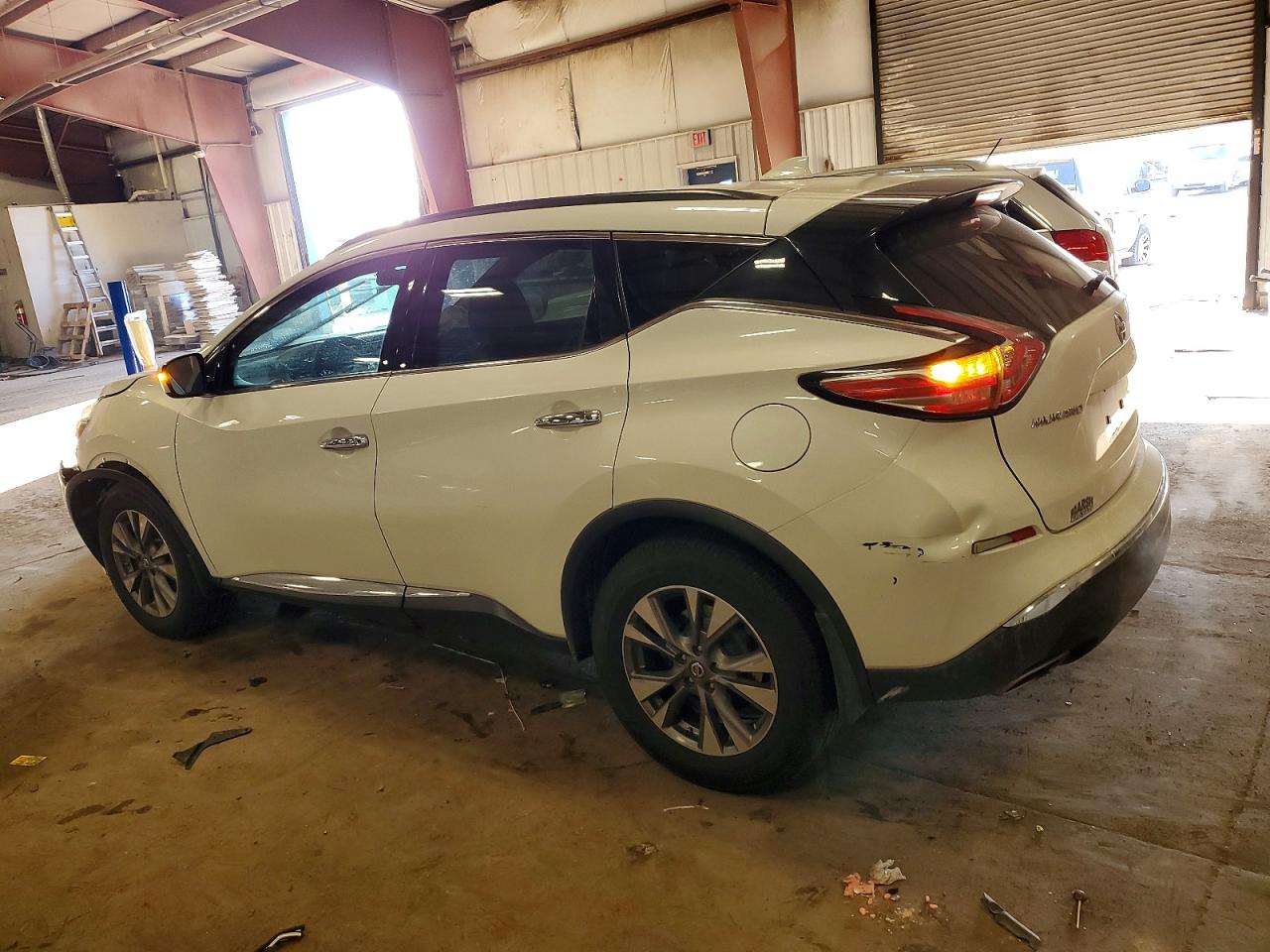 2018 NISSAN MURANO S photo 2