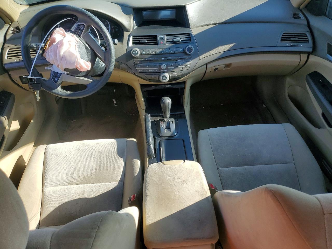 2009 HONDA ACCORD LX photo 8