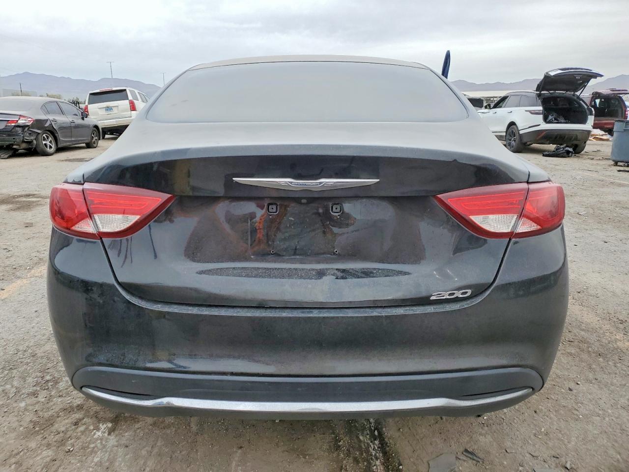 2016 CHRYSLER 200 LIMITED photo 6