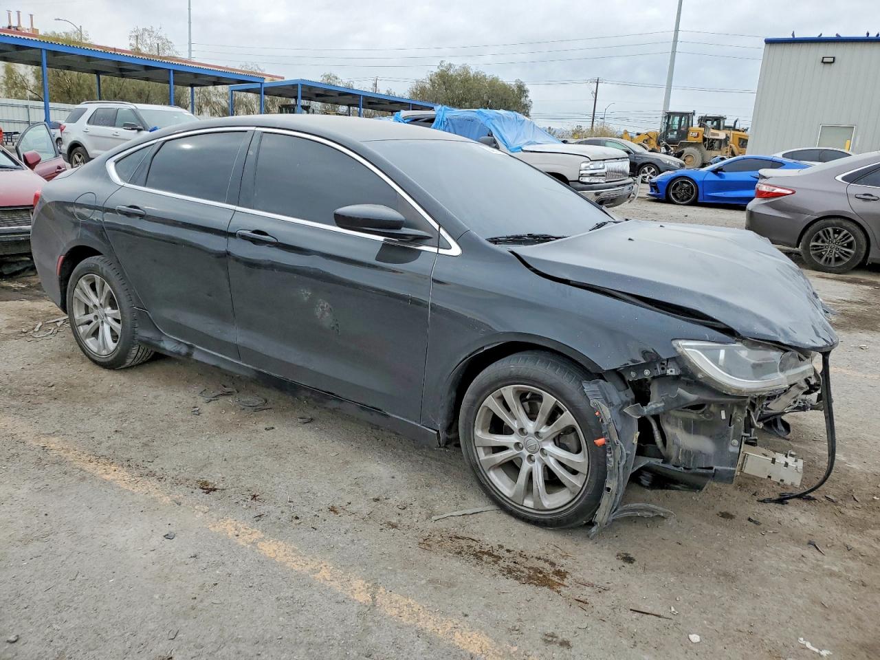 2016 CHRYSLER 200 LIMITED photo 4