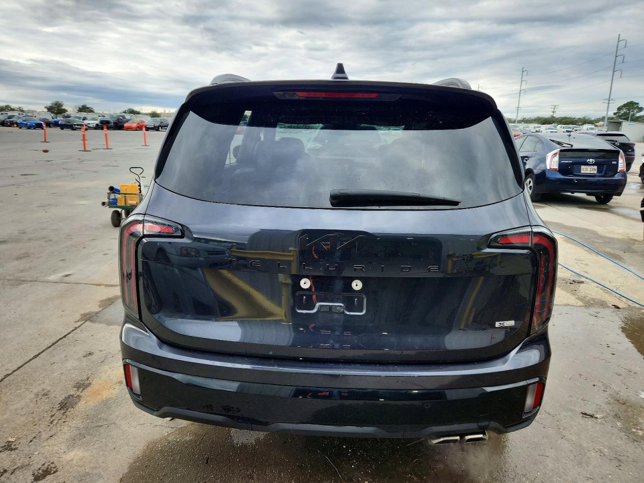 2025 KIA TELLURIDE SX photo 6
