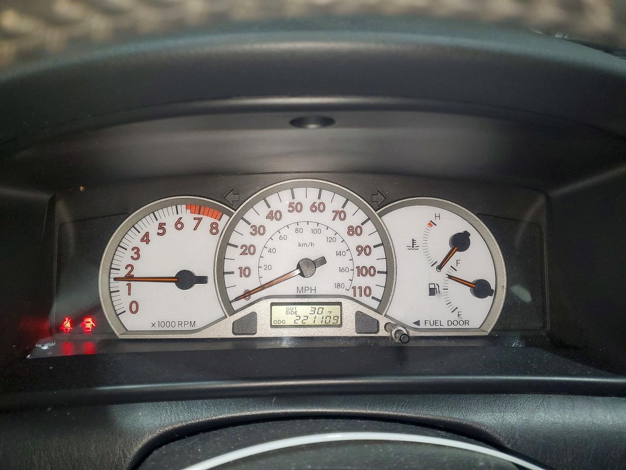 2006 TOYOTA COROLLA CE photo 9