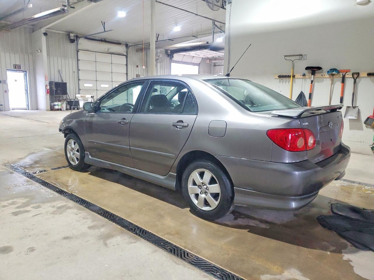 2006 TOYOTA COROLLA CE photo 2
