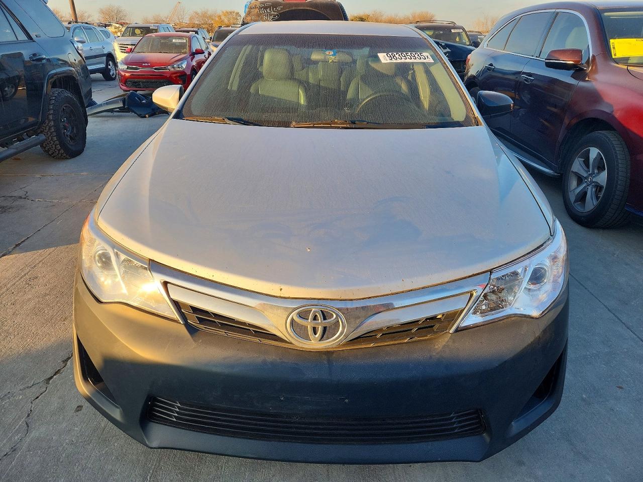 2013 TOYOTA CAMRY photo 5