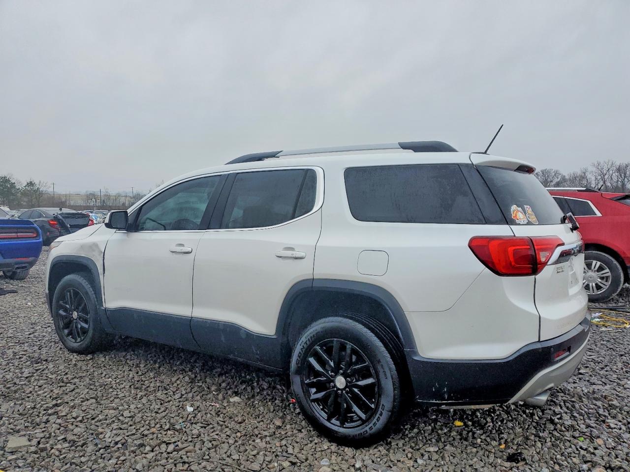 2019 GMC ACADIA SLT-1 photo 2