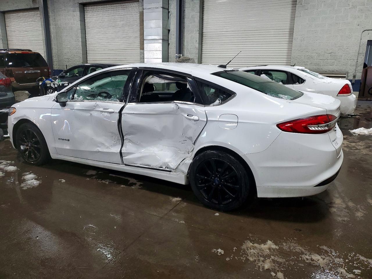 2017 FORD FUSION SE HYBRID photo 4