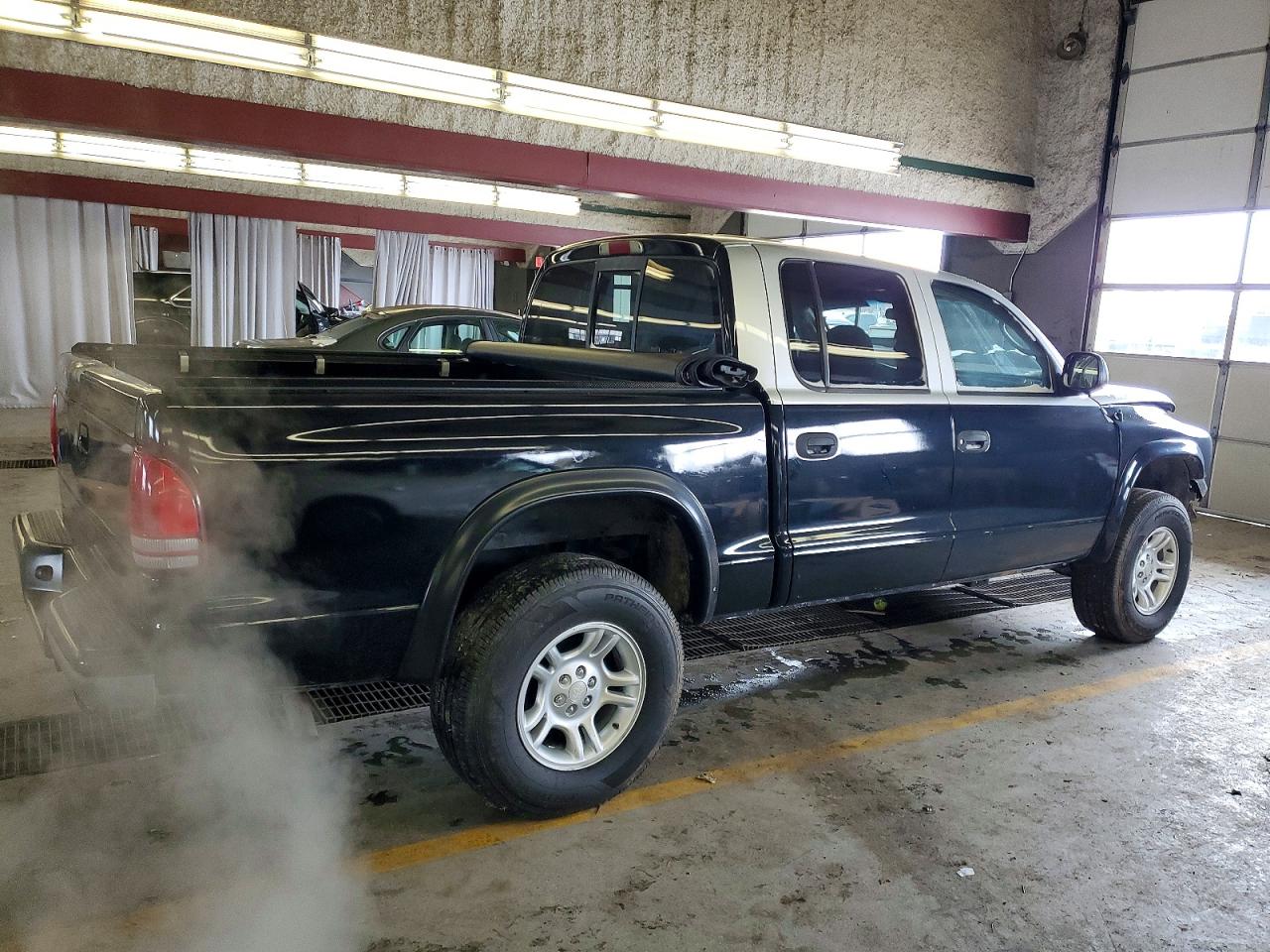 2002 DODGE DAKOTA QUAD SPORT photo 3