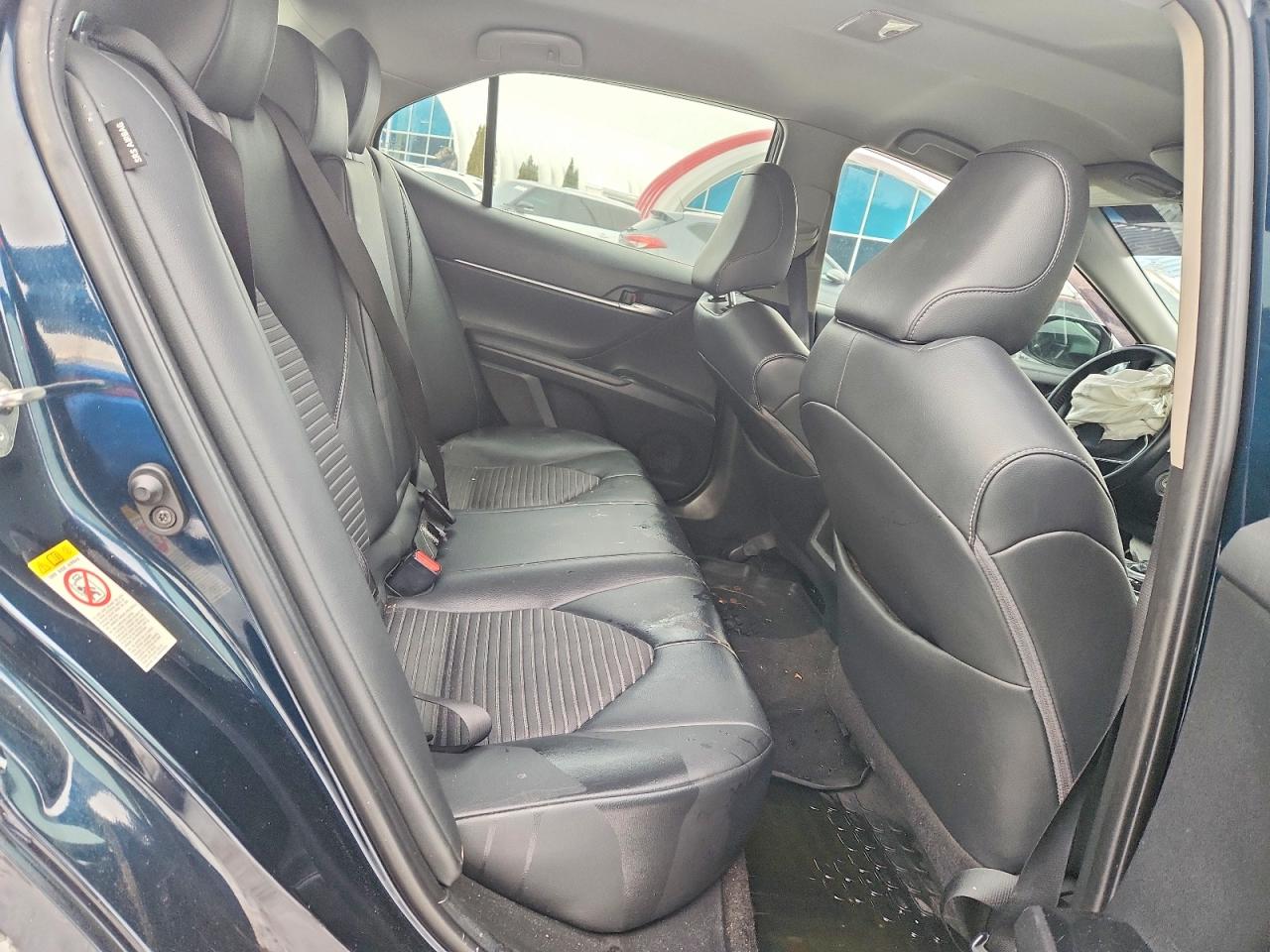 2018 TOYOTA CAMRY L photo 10