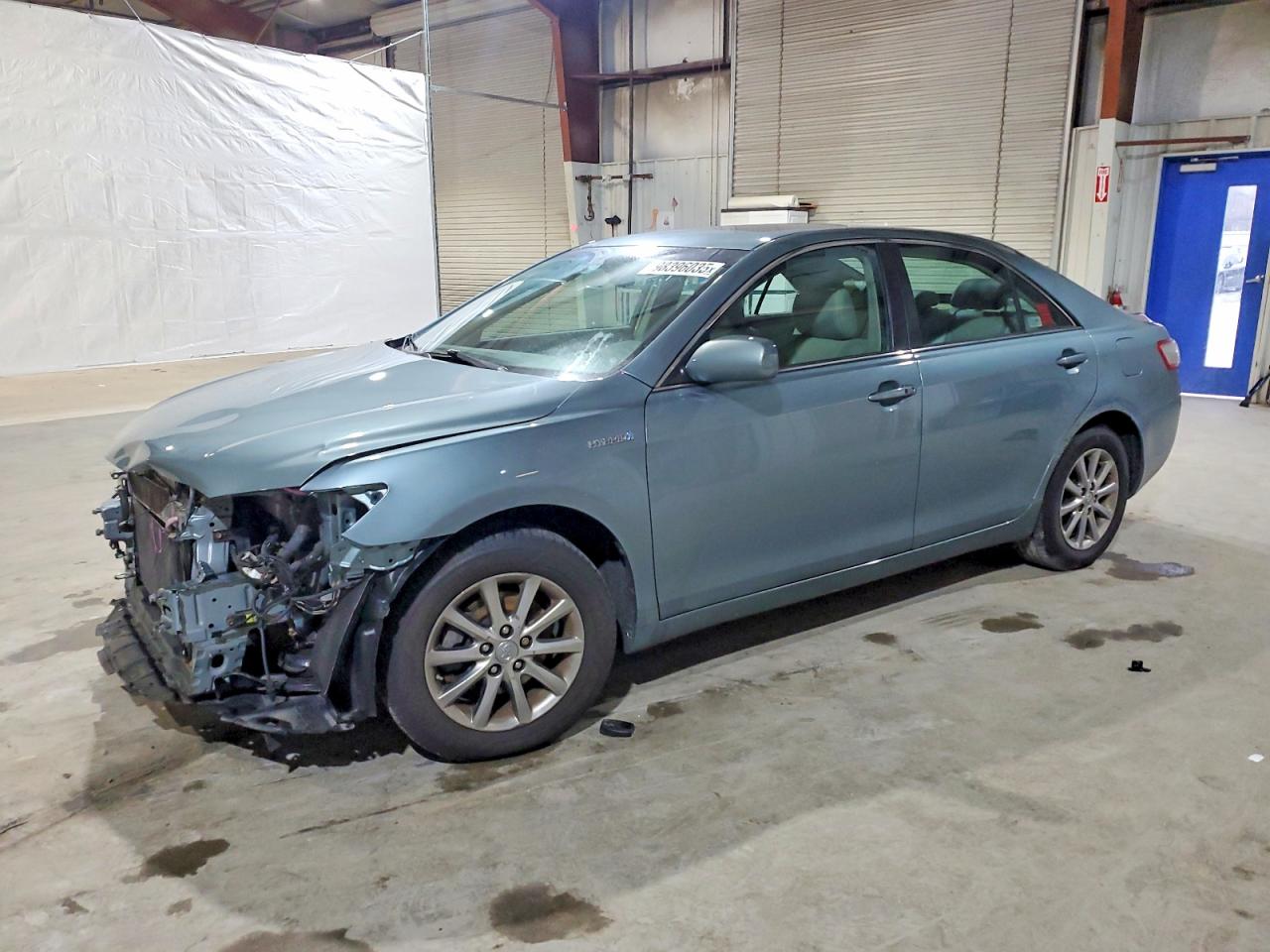 2011 TOYOTA CAMRY