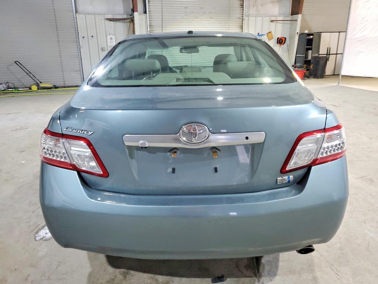 2011 TOYOTA CAMRY HYBRID photo 6