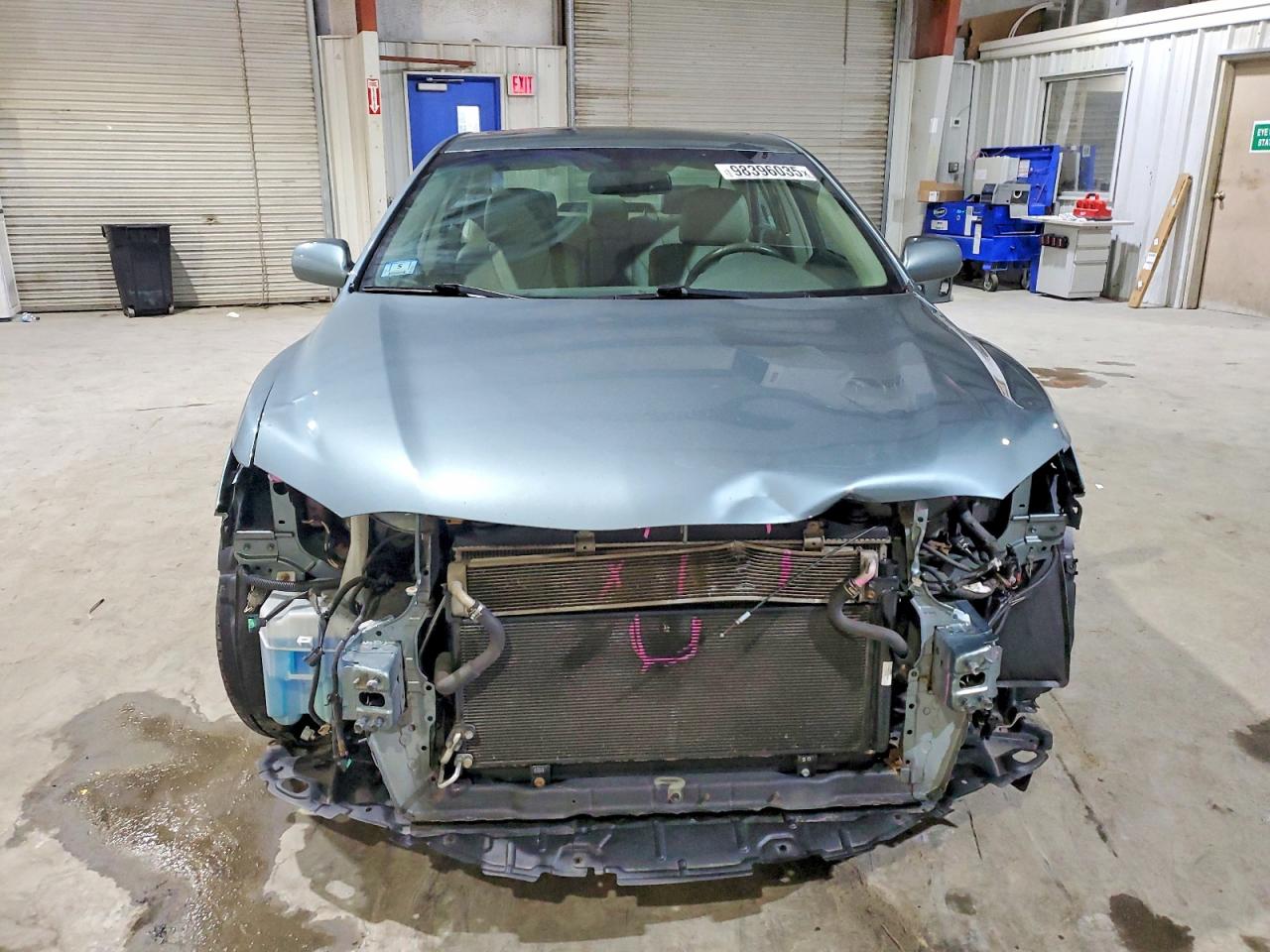 2011 TOYOTA CAMRY HYBRID photo 5