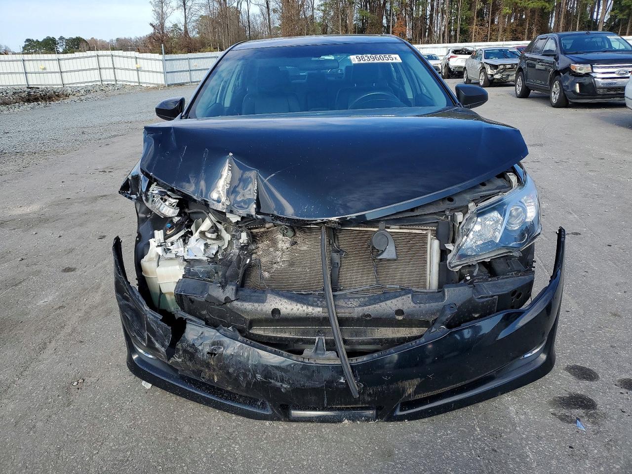 2014 TOYOTA CAMRY L photo 5