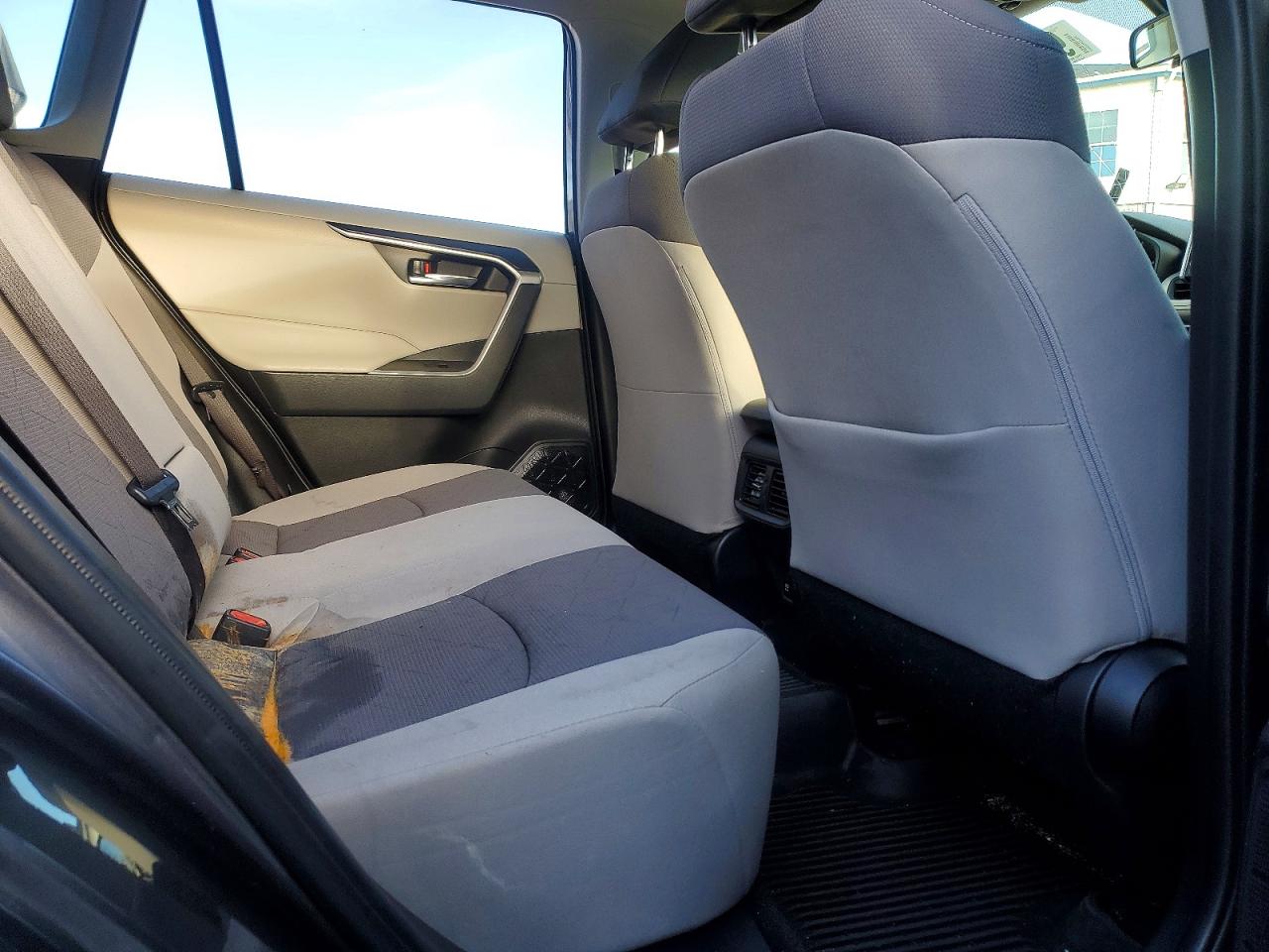 2019 TOYOTA RAV4 XLE photo 11