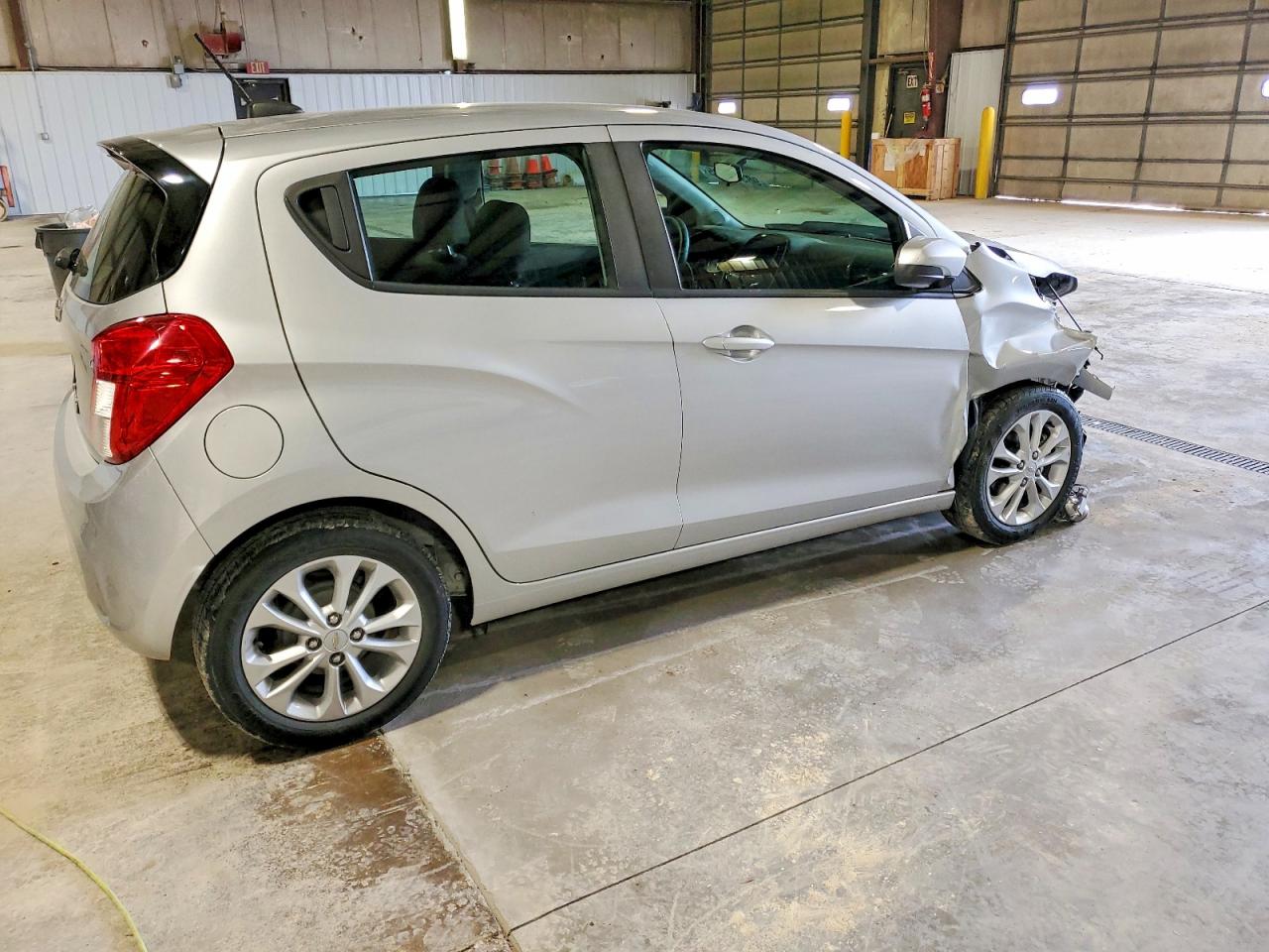 2019 CHEVROLET SPARK 1LT photo 3