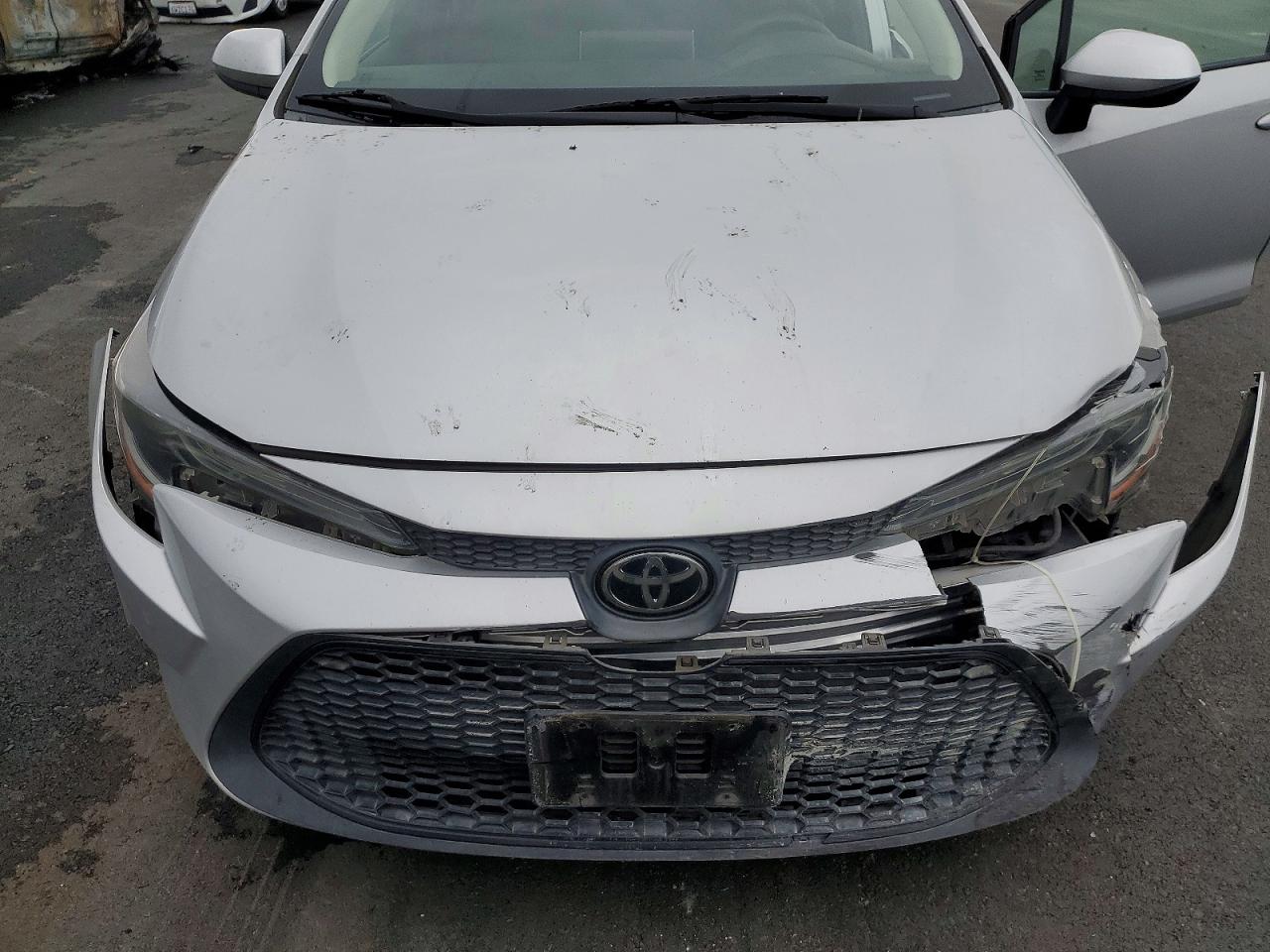 2020 TOYOTA COROLLA LE photo 21