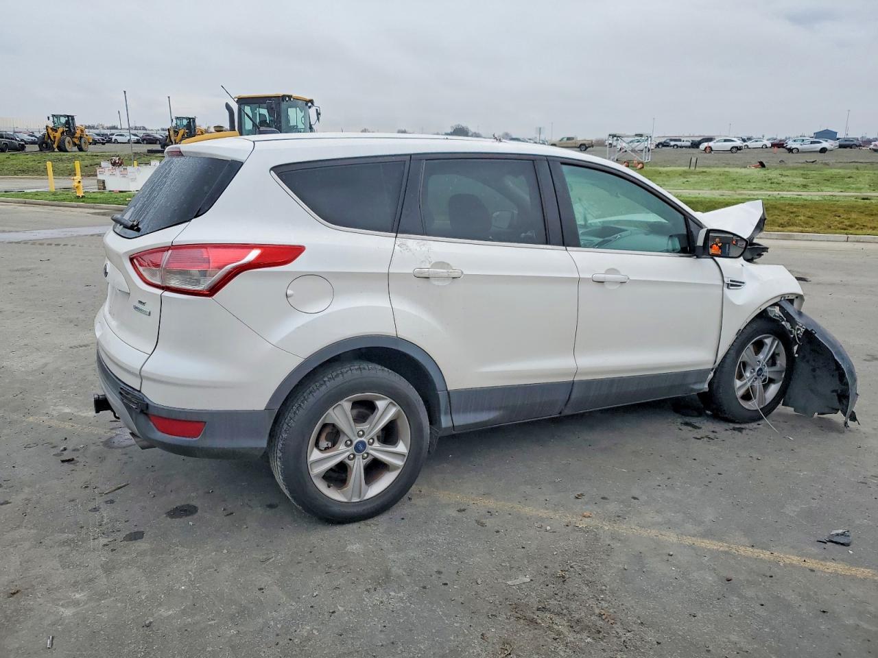 2015 FORD ESCAPE SE photo 3