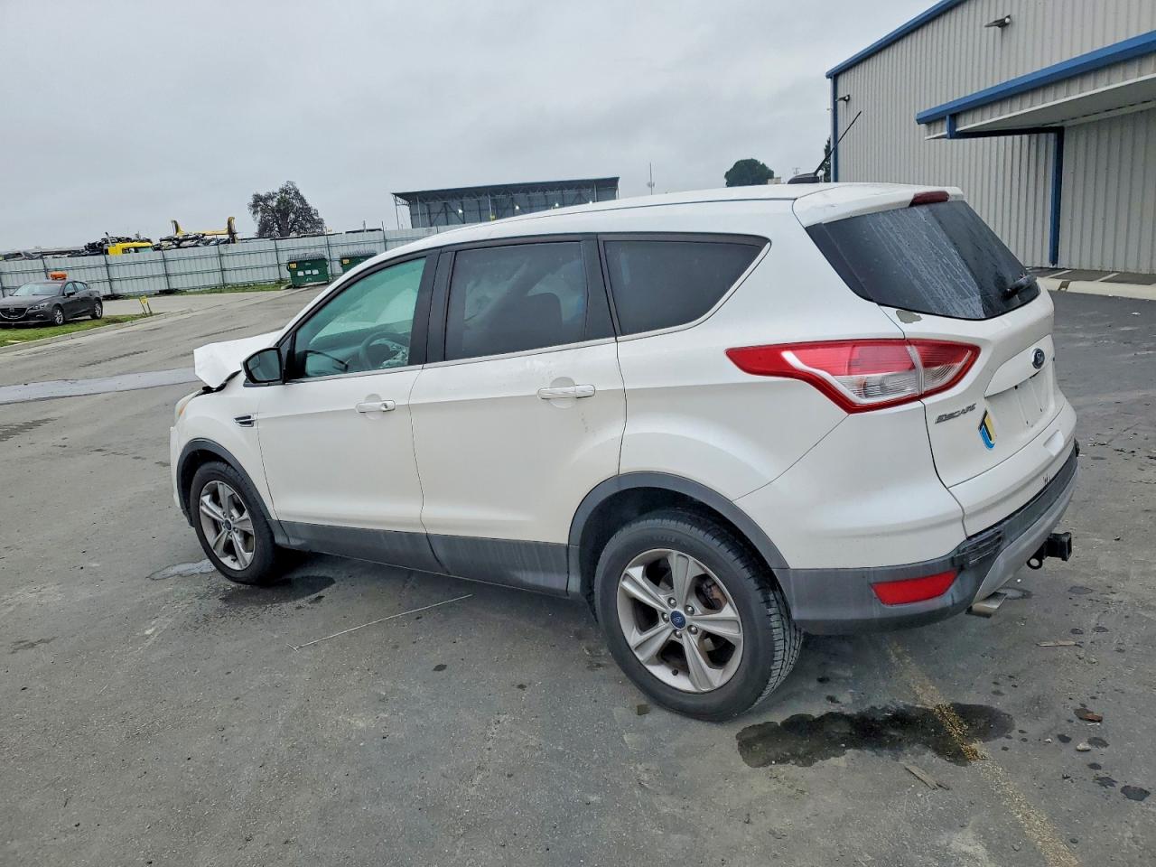 2015 FORD ESCAPE SE photo 2