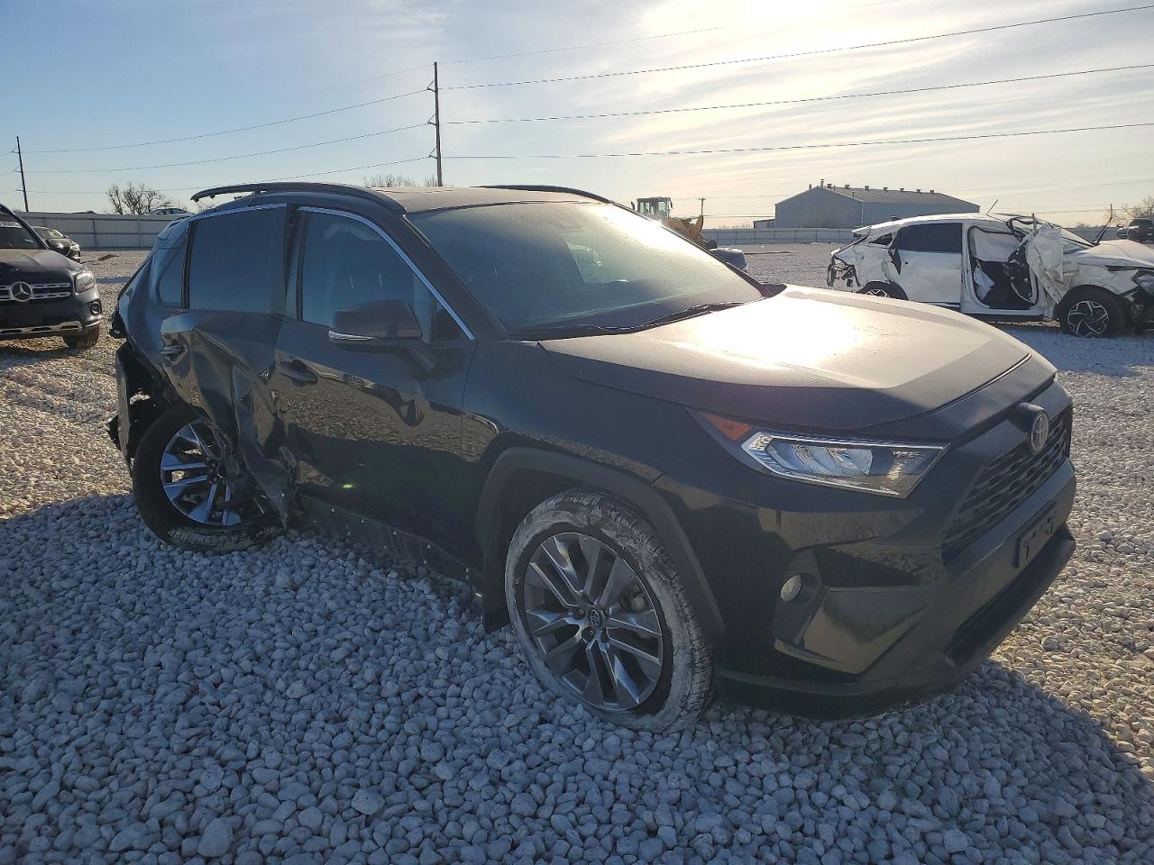 2019 TOYOTA RAV4 XLE PREMIUM photo 10