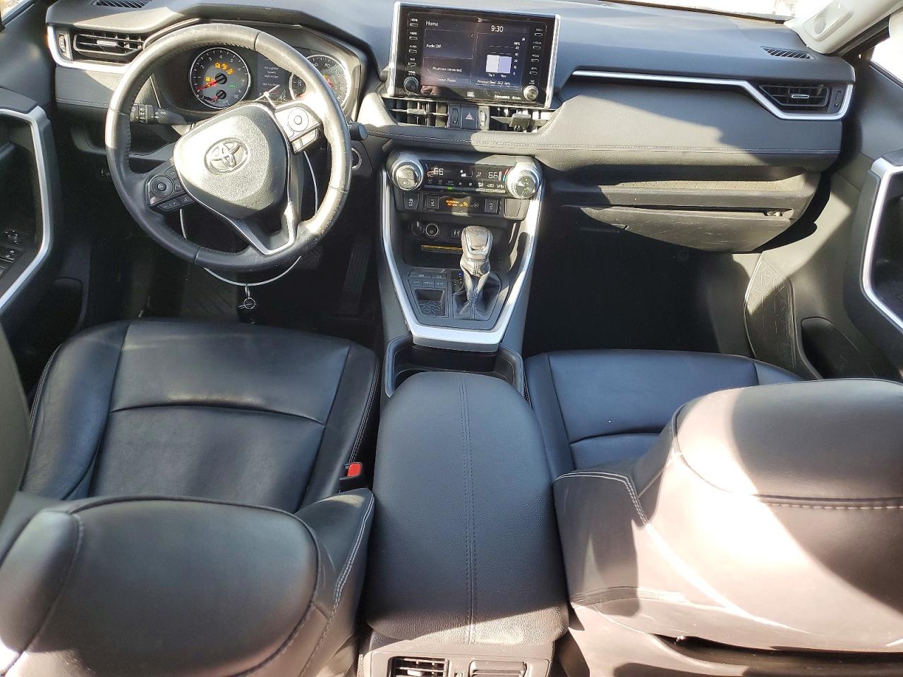 2019 TOYOTA RAV4 XLE PREMIUM photo 22