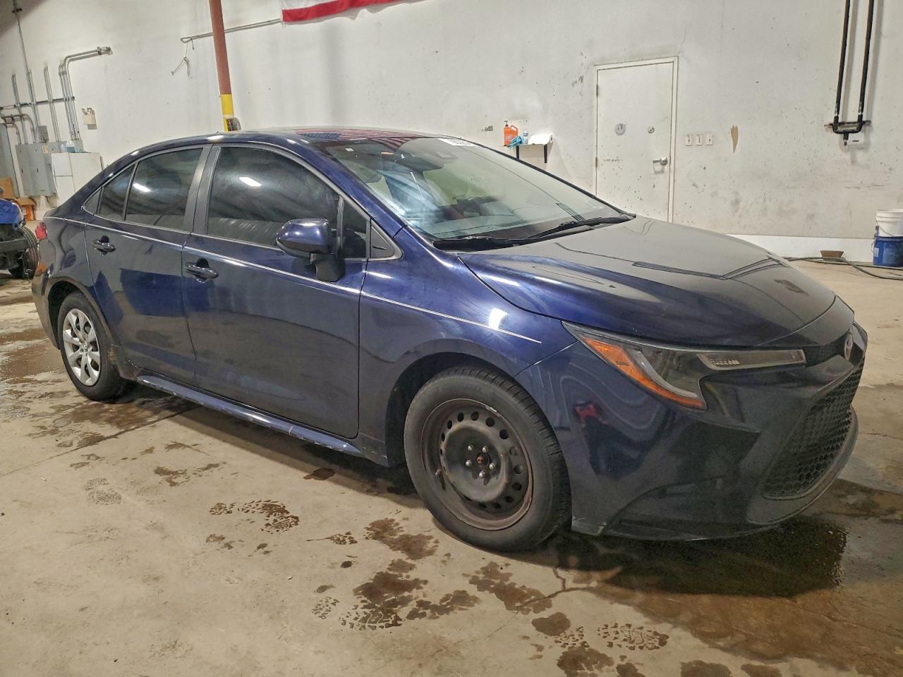 2021 TOYOTA COROLLA LE photo 4