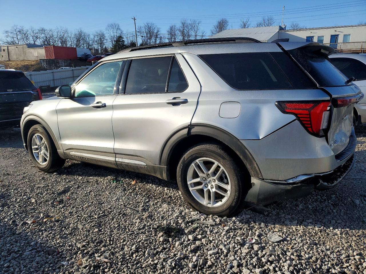 2025 FORD EXPLORER ACTIVE photo 2