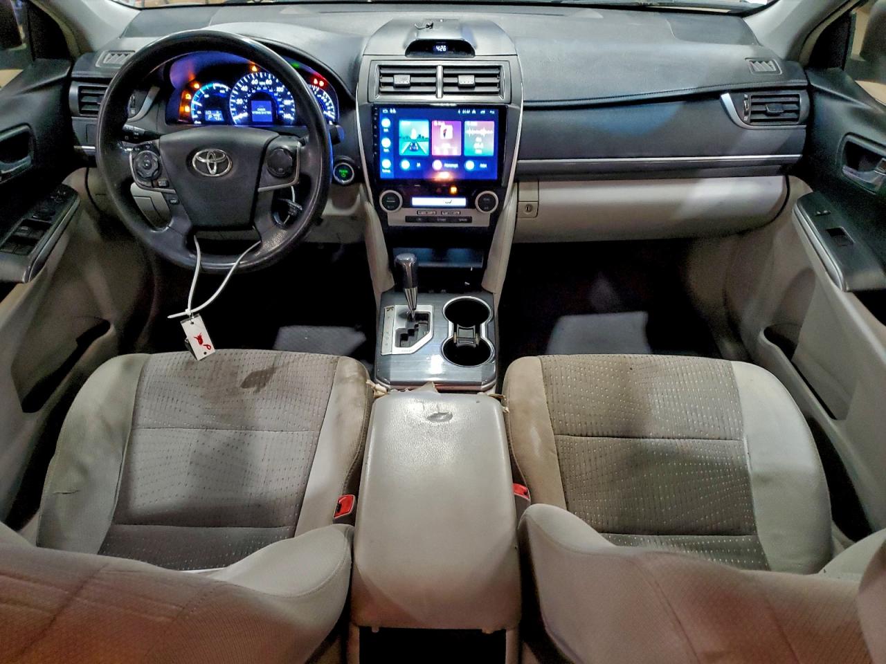 2014 TOYOTA CAMRY HYBRID photo 8