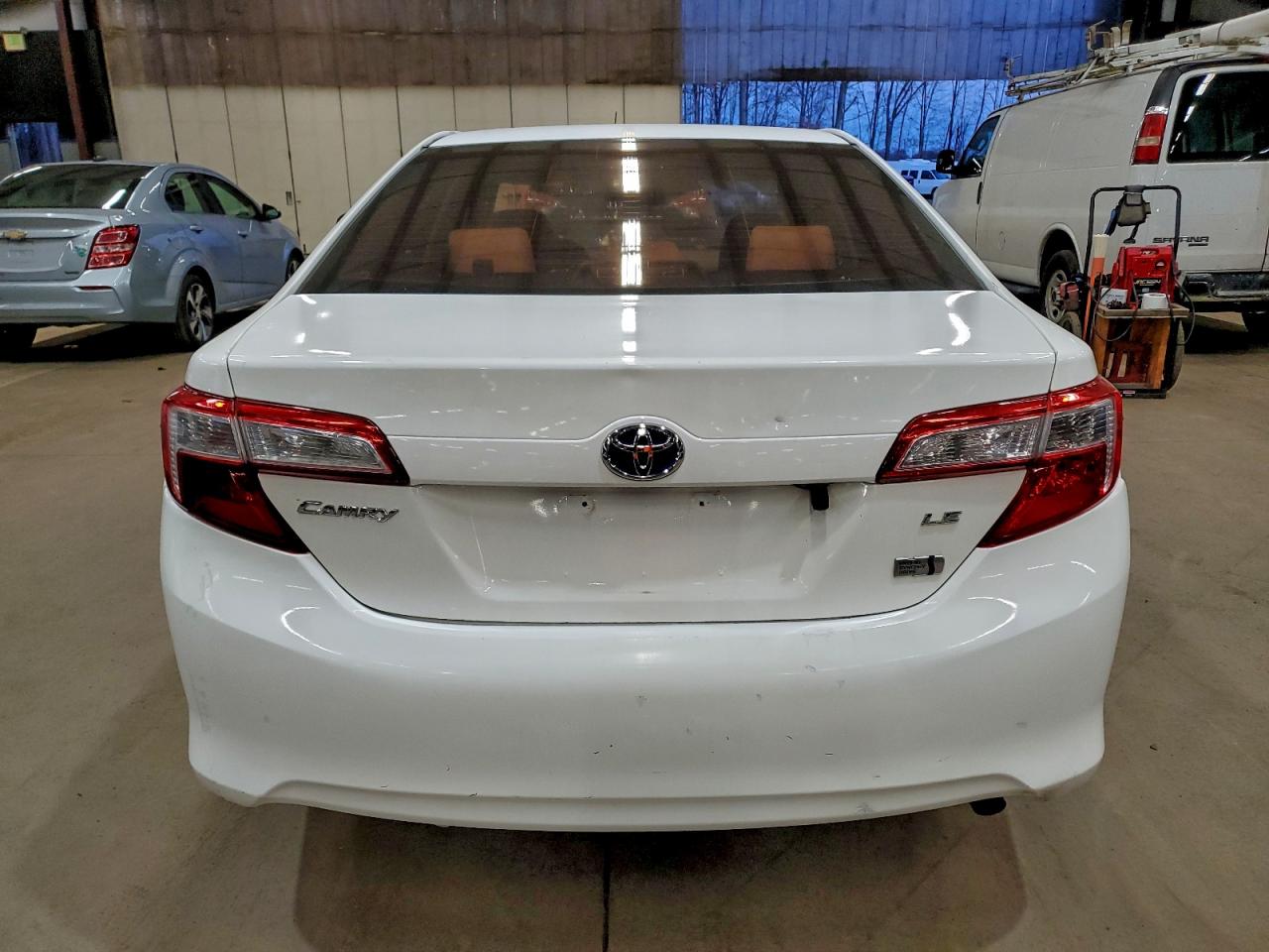 2014 TOYOTA CAMRY HYBRID photo 6