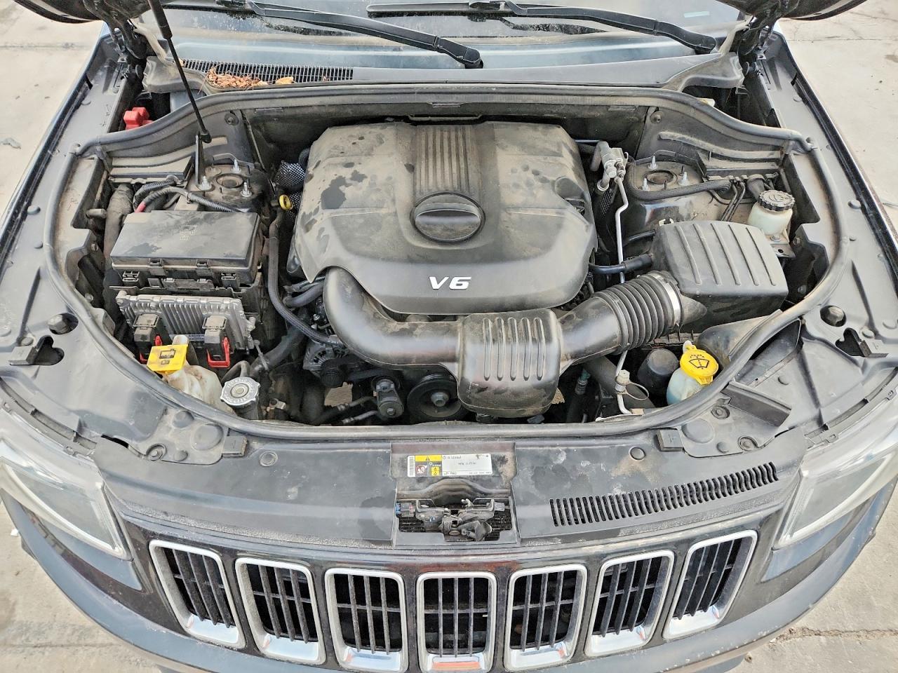 2015 JEEP GRAND CHEROKEE LIMITED photo 12