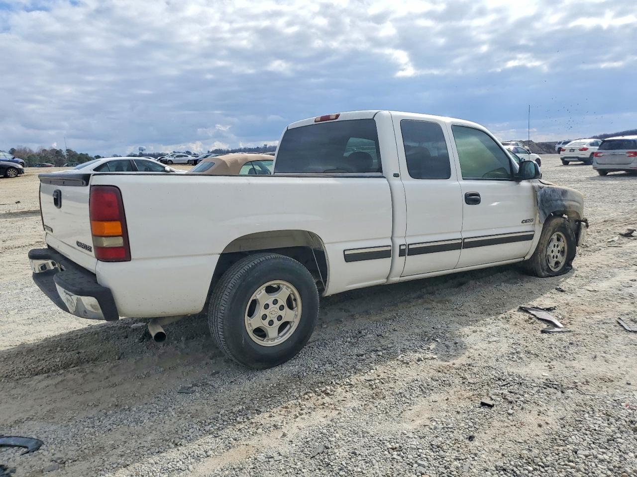 2000 CHEVROLET SILVERADO C1500 photo 3