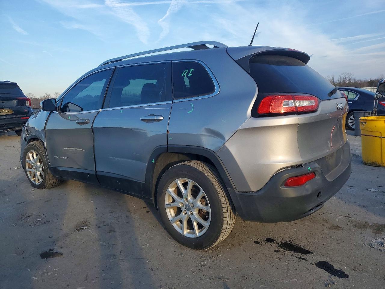 2015 JEEP CHEROKEE LATITUDE PLUS photo 3