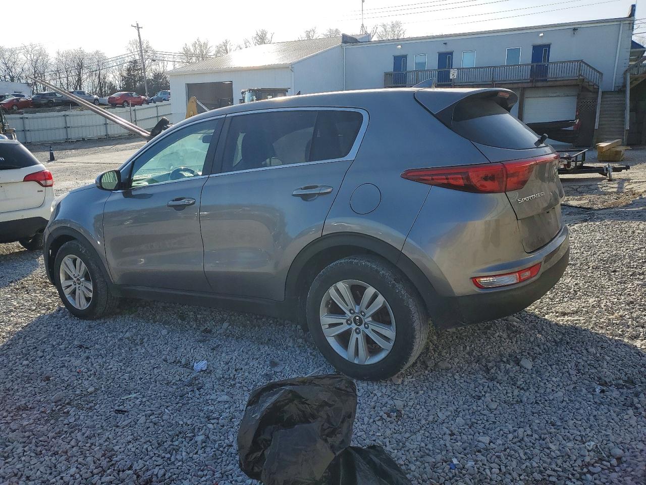 2017 KIA SPORTAGE LX photo 2