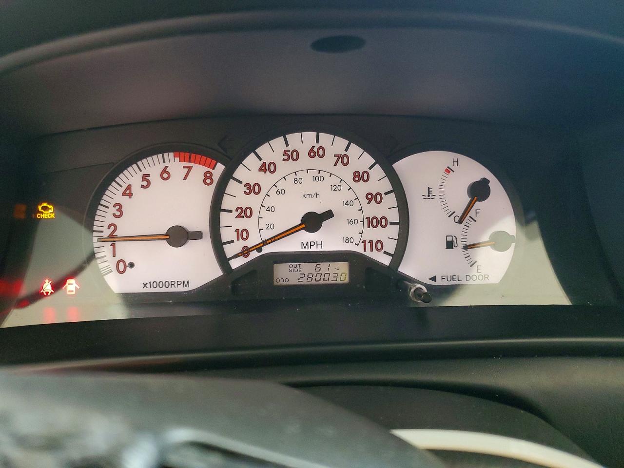2004 TOYOTA COROLLA S photo 17