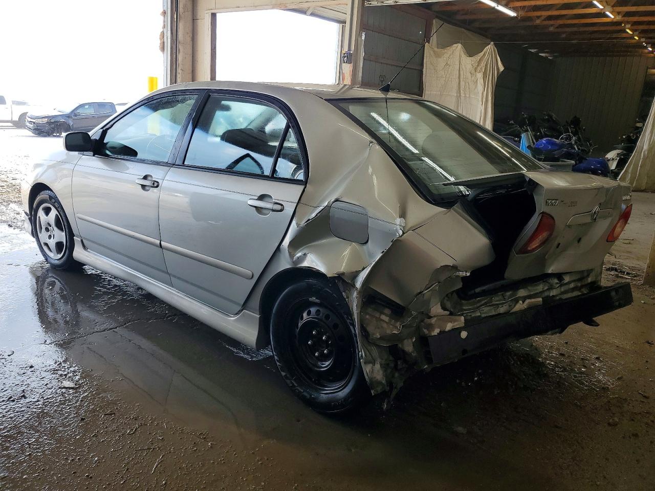 2004 TOYOTA COROLLA S photo 3