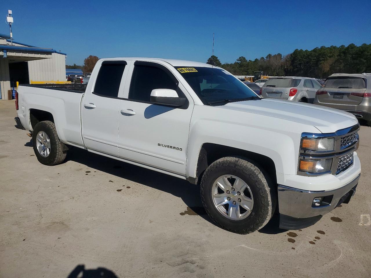 2015 CHEVROLET SILVERADO C1500 LT photo 4