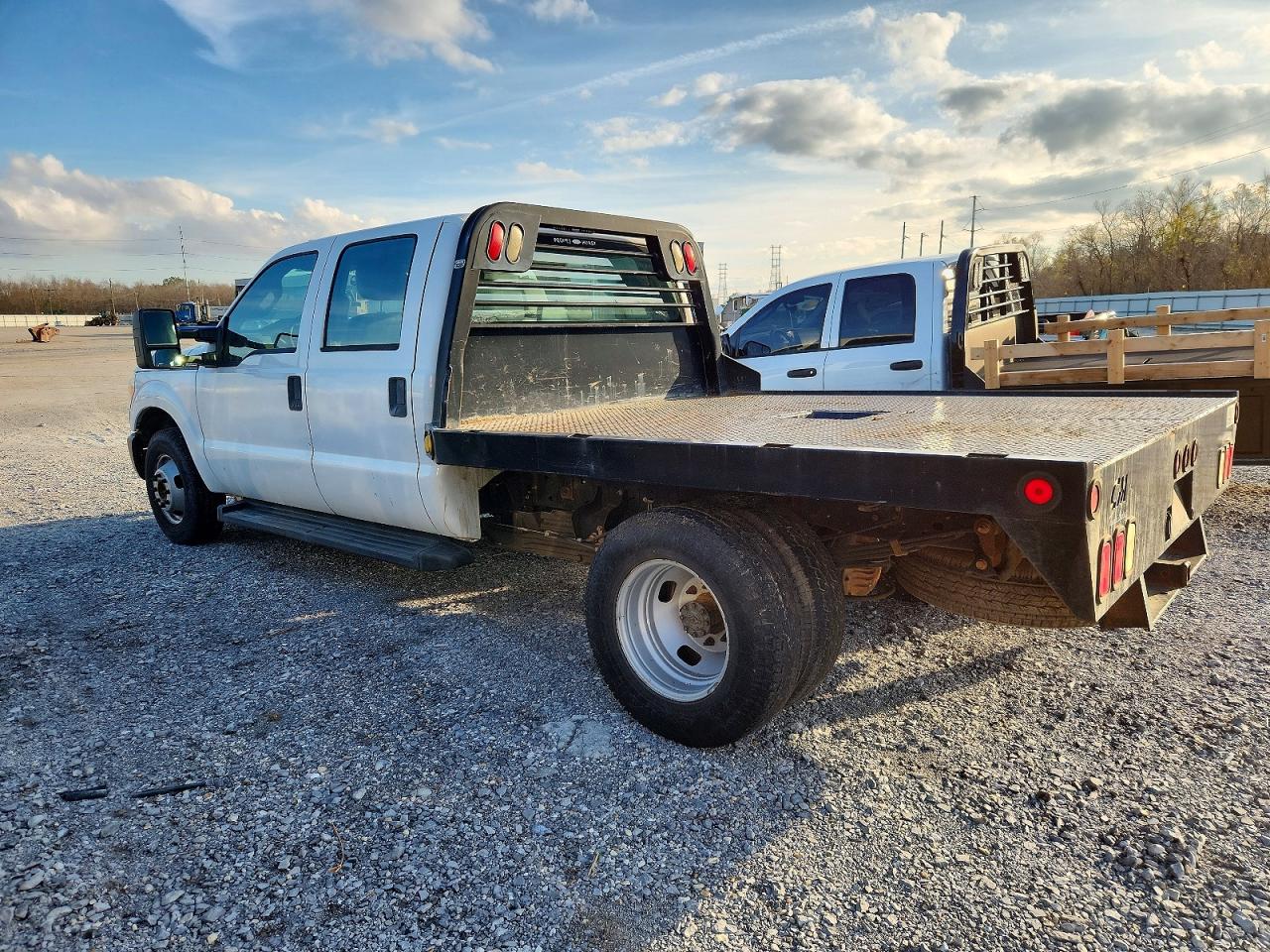 2014 FORD F350 SUPER DUTY FLATBED TRUCK photo 2