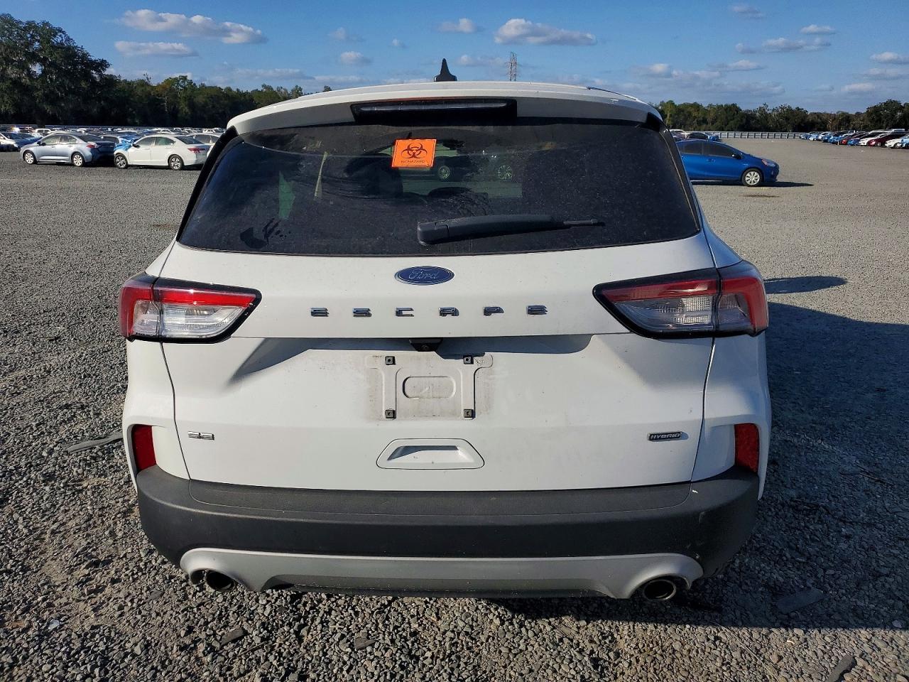 2022 FORD ESCAPE SE photo 6