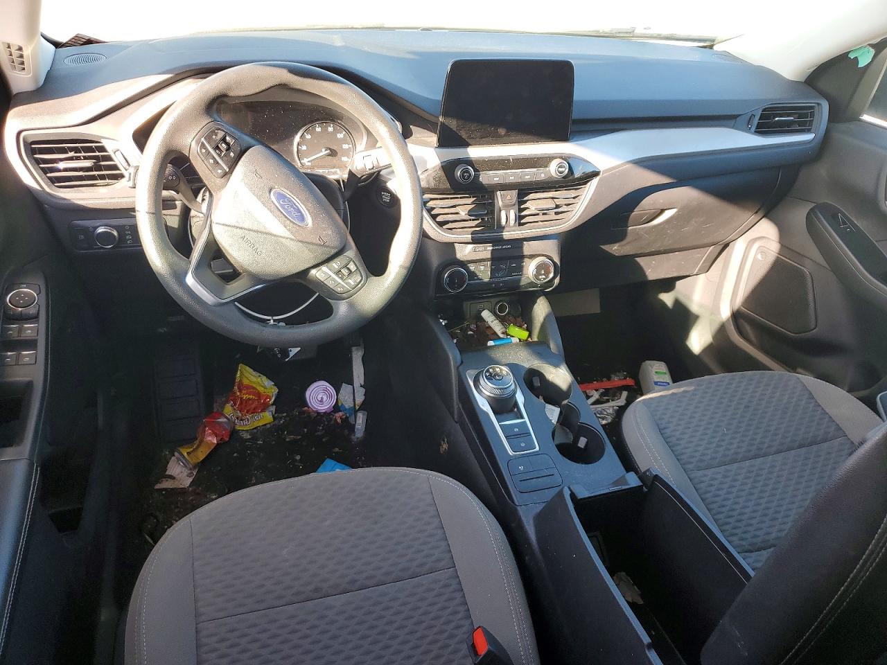 2022 FORD ESCAPE SE photo 8