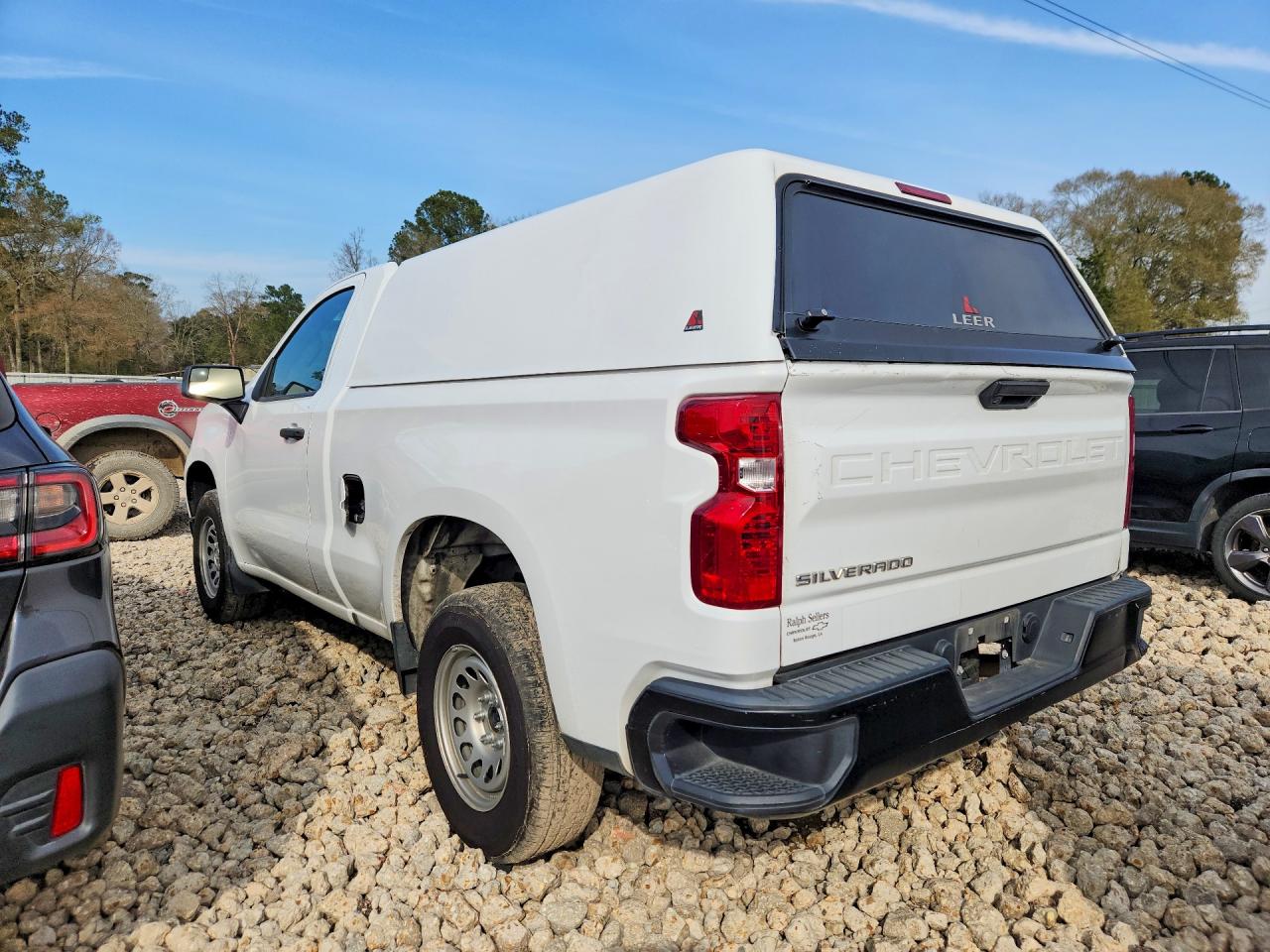 2023 CHEVROLET SILVERADO C1500 photo 2