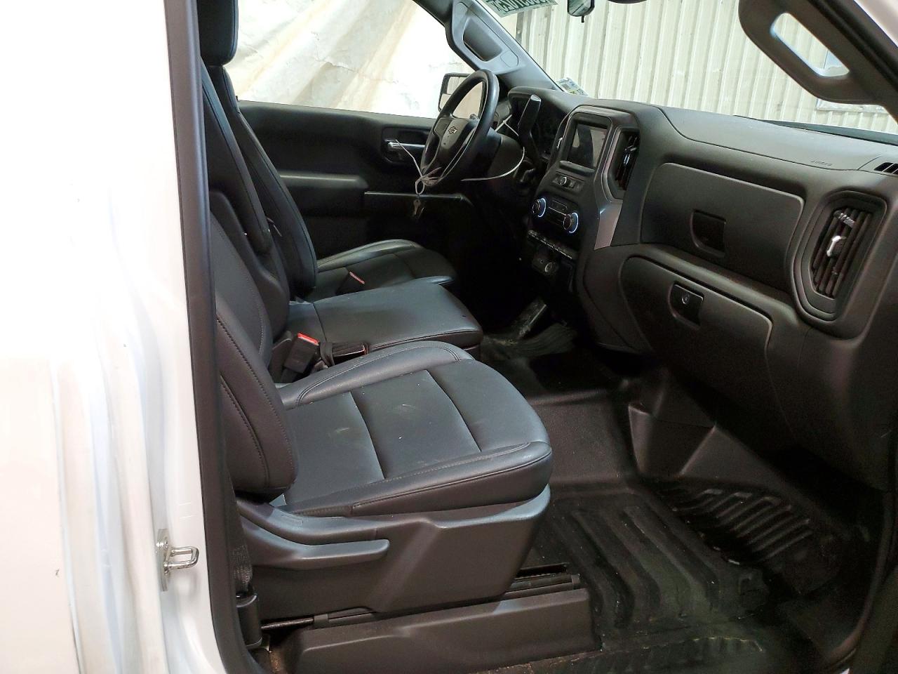 2023 CHEVROLET SILVERADO C1500 photo 10